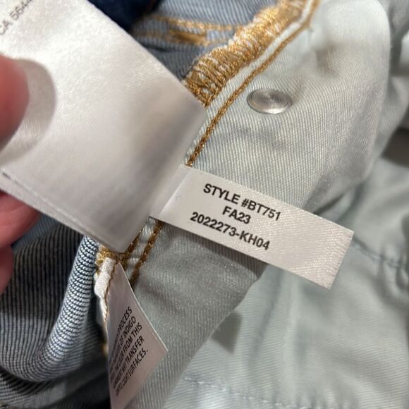 J. Crew Slim Demi Boot Jeans in Normandy Blue size 33 NWOT - Picture 13 of 13